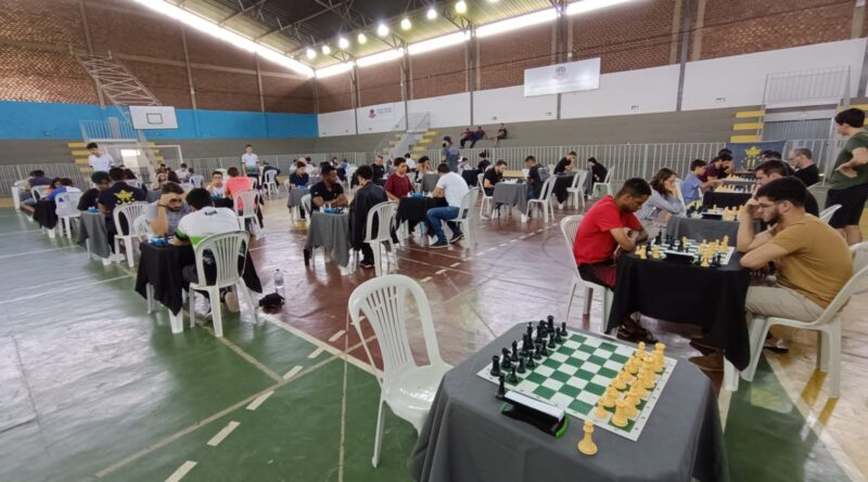Atletas de Divinópolis Brilham no Campeonato Mineiro de Xadrez Rápido em Pará de Minas