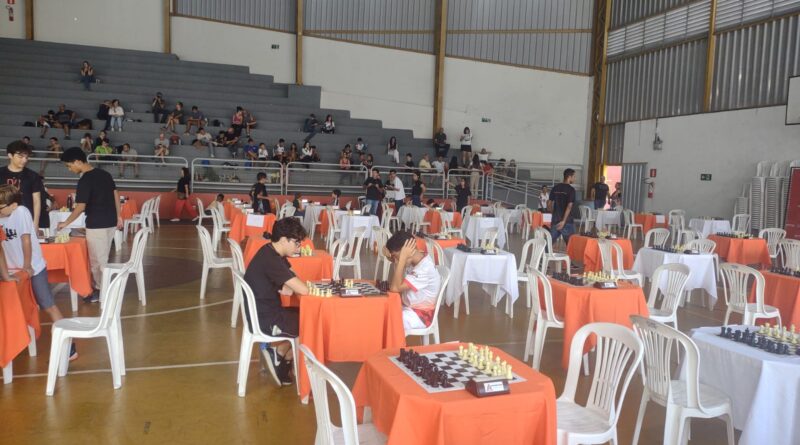 Clube de Xadrez de Divinópolis conquista pódio no Campeonato Mineiro Escolar 2024